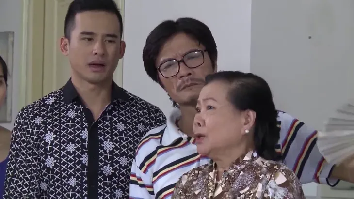 Những nàng dâu nổi loạn - Tập 1: Giữa đêm, mẹ chồng khó tính bắt cả nhà điểm danh - Ảnh 3. Những nàng dâu nổi loạn - Tập 1: Giữa đêm, mẹ chồng khó tính bắt cả nhà điểm danh - Ảnh 3.