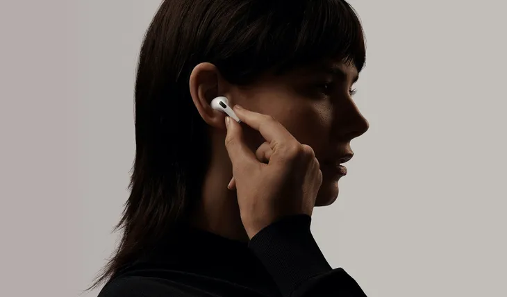 Giới trẻ ngày càng phát cuồng vì iPhone - Ảnh 2. Giới trẻ ngày càng phát cuồng vì iPhone - Ảnh 2.