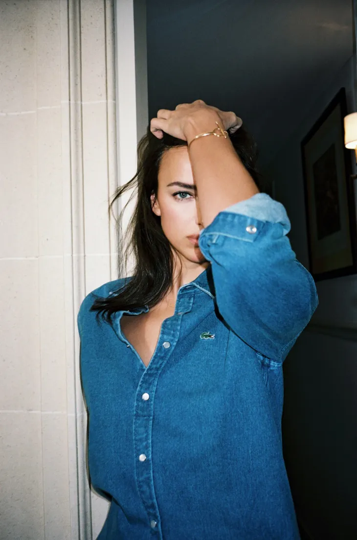 Gái một con Irina Shayk trẻ như nữ sinh trung học - Ảnh 10. Gái một con Irina Shayk trẻ như nữ sinh trung học - Ảnh 10.
