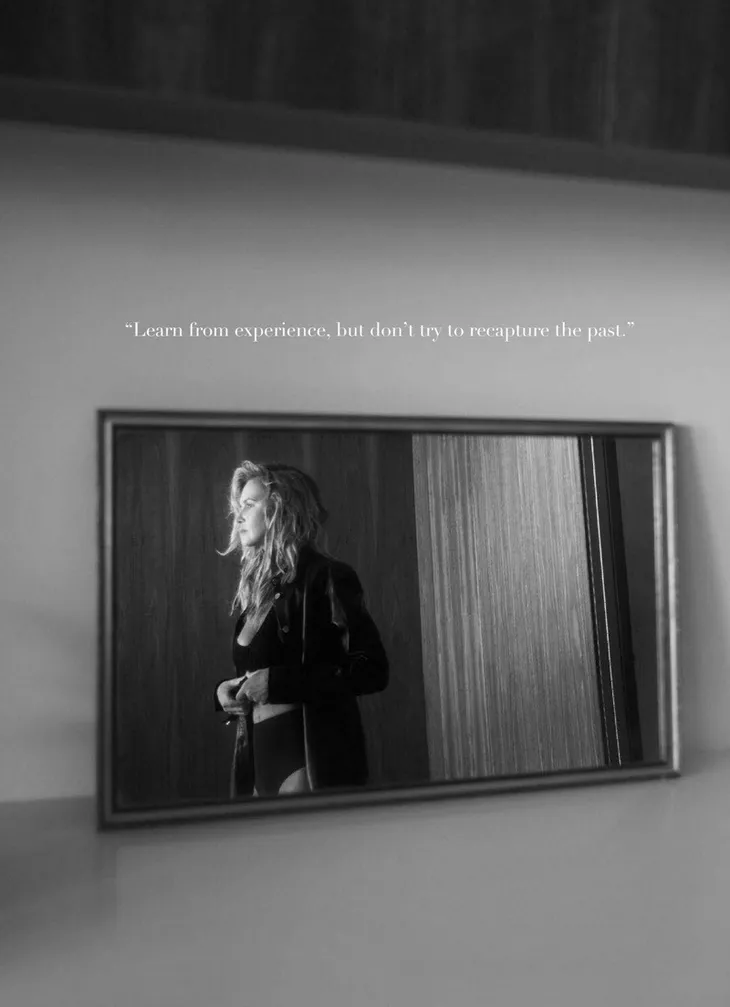 Ở tuổi 56, Elle Macpherson khiến các cô gái ghen tỵ vì thân hình quá chuẩn - Ảnh 10. Ở tuổi 56, Elle Macpherson khiến các cô gái ghen tỵ vì thân hình quá chuẩn - Ảnh 10.