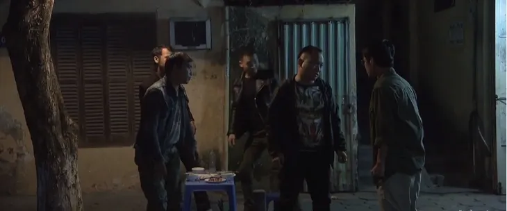 Nhà trọ Balanha - Tập 12: Được Nhân tỏ tình, Mai đau đớn tiết lộ lý do... đi làm gái - Ảnh 6. Nhà trọ Balanha - Tập 12: Được Nhân tỏ tình, Mai đau đớn tiết lộ lý do... đi làm gái - Ảnh 6.