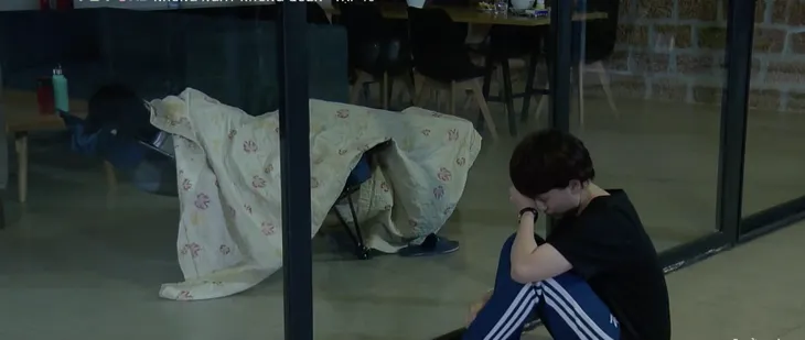 Những ngày không quên - Tập 10: Bố Sơn đột nhiên đổ bệnh phải tự cách ly, bao kỷ niệm năm xưa cứ thế ùa về - Ảnh 30. Những ngày không quên - Tập 10: Bố Sơn đột nhiên đổ bệnh phải tự cách ly, bao kỷ niệm năm xưa cứ thế ùa về - Ảnh 30.