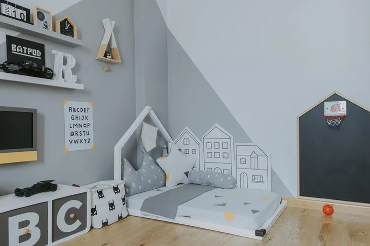 Thiết kế phòng cho con trai với nhiều món đồ trang trí cá tính - Ảnh 9. Thiết kế phòng cho con trai với nhiều món đồ trang trí cá tính - Ảnh 9.
