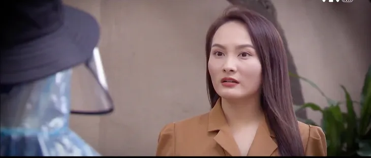 Những ngày không quên: Bật cười trước sự kì thị mà bố Sơn và Dương dành cho Thư - Ảnh 1. Những ngày không quên: Bật cười trước sự kì thị mà bố Sơn và Dương dành cho Thư - Ảnh 1.