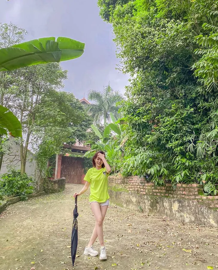 Cười lăn lộn với những hình ảnh hài hước từ phim trường Những ngày không quên - Ảnh 5. Cười lăn lộn với những hình ảnh hài hước từ phim trường Những ngày không quên - Ảnh 5.