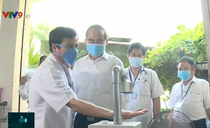 Bí thư Thành ủy TP.HCM biểu dương Bệnh viện Thống Nhất trong công tác phòng chống dịch - Ảnh 1. Bí thư Thành ủy TP.HCM biểu dương Bệnh viện Thống Nhất trong công tác phòng chống dịch - Ảnh 1.