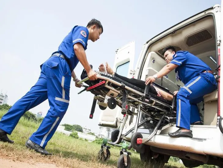 Tổng đài Cấp cứu 115 tại TP.HCM bị quấy rối trong mùa dịch - Ảnh 1.