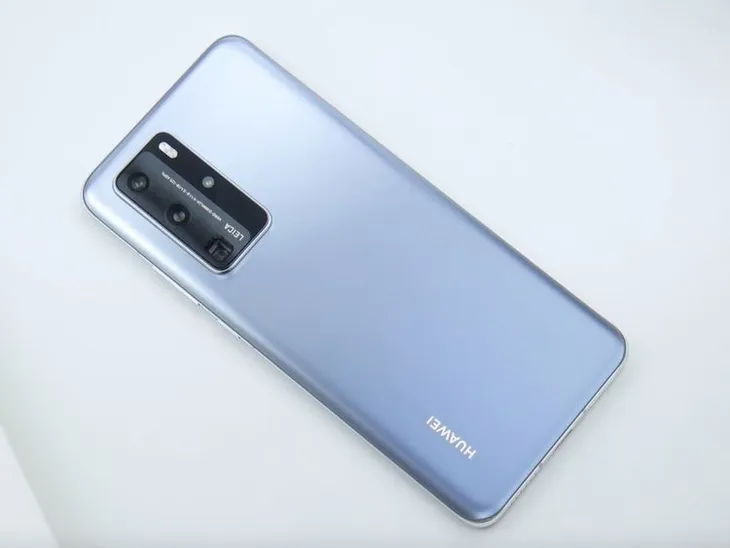 Lỗi thằng đánh máy khiến Huawei nhầm ảnh chụp từ máy DSLR để quảng cáo cho P40 Pro - Ảnh 2. Lỗi thằng đánh máy khiến Huawei nhầm ảnh chụp từ máy DSLR để quảng cáo cho P40 Pro - Ảnh 2.