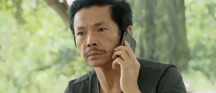 Những ngày không quên - Tập 12: Lén rời làng Yên trước khi bị phong tỏa, Thư và Huệ bị bố Sơn mắng ý thức kém - Ảnh 1. Những ngày không quên - Tập 12: Lén rời làng Yên trước khi bị phong tỏa, Thư và Huệ bị bố Sơn mắng ý thức kém - Ảnh 1.