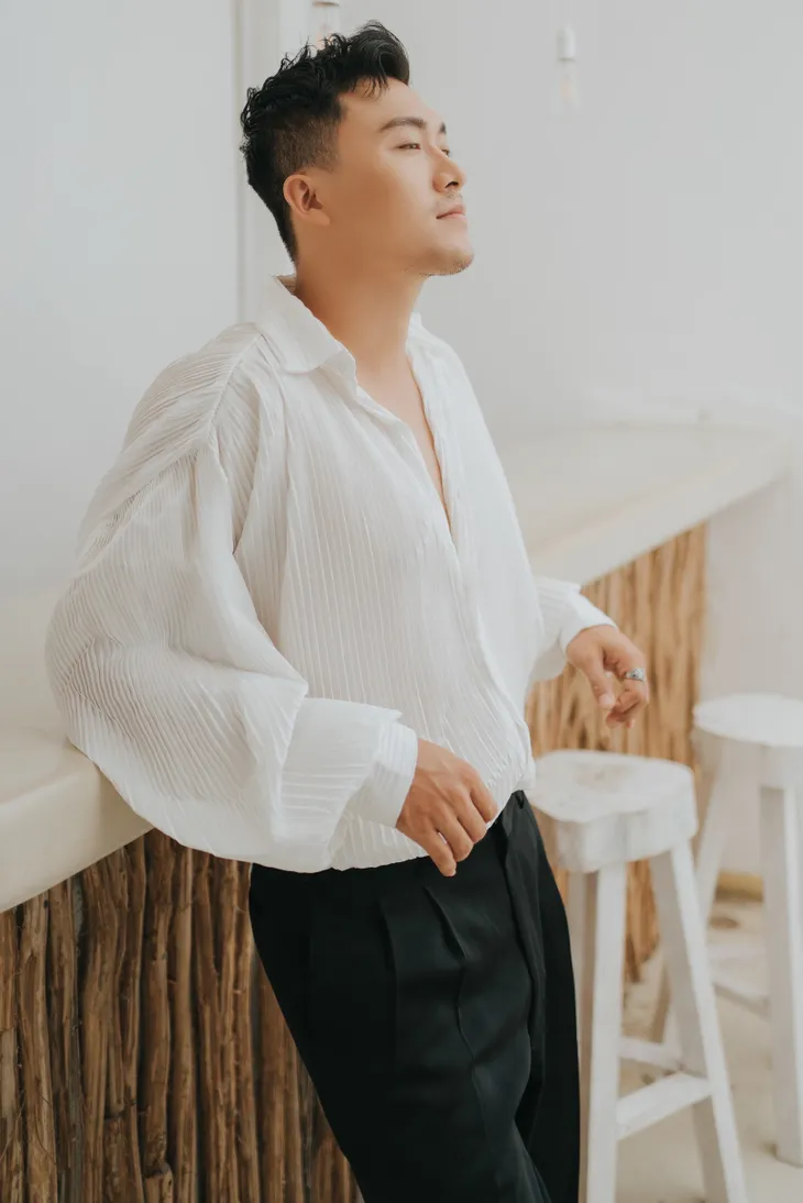 Nam chính Nước mắt loài cỏ dại Xuân Phúc lọt đề cử VTV Awards 2020 - Ảnh 3. Nam chính Nước mắt loài cỏ dại Xuân Phúc lọt đề cử VTV Awards 2020 - Ảnh 3.