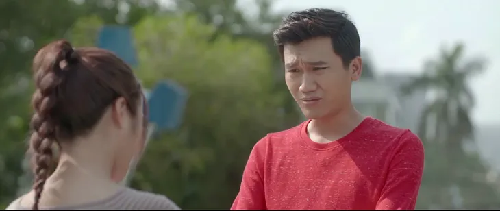 Nhà trọ Balanha - Tập 15: Hẹn hò lãng mạn, Bách và Nhiên đứng giữa trưa nắng... đọc thơ - Ảnh 2. Nhà trọ Balanha - Tập 15: Hẹn hò lãng mạn, Bách và Nhiên đứng giữa trưa nắng... đọc thơ - Ảnh 2.