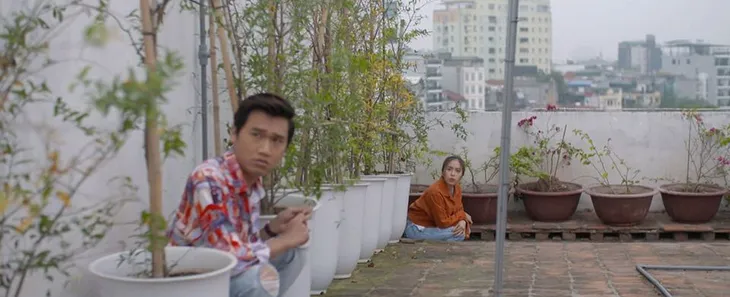 Nhà trọ Balanha - Tập 15: Nhiên bị tuột mất nụ hôn thứ 2, Bách lại hò reo ăn mừng - Ảnh 1. Nhà trọ Balanha - Tập 15: Nhiên bị tuột mất nụ hôn thứ 2, Bách lại hò reo ăn mừng - Ảnh 1.