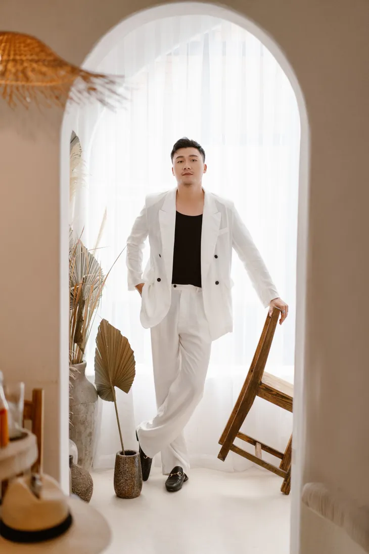 Nam chính Nước mắt loài cỏ dại Xuân Phúc lọt đề cử VTV Awards 2020 - Ảnh 6. Nam chính Nước mắt loài cỏ dại Xuân Phúc lọt đề cử VTV Awards 2020 - Ảnh 6.