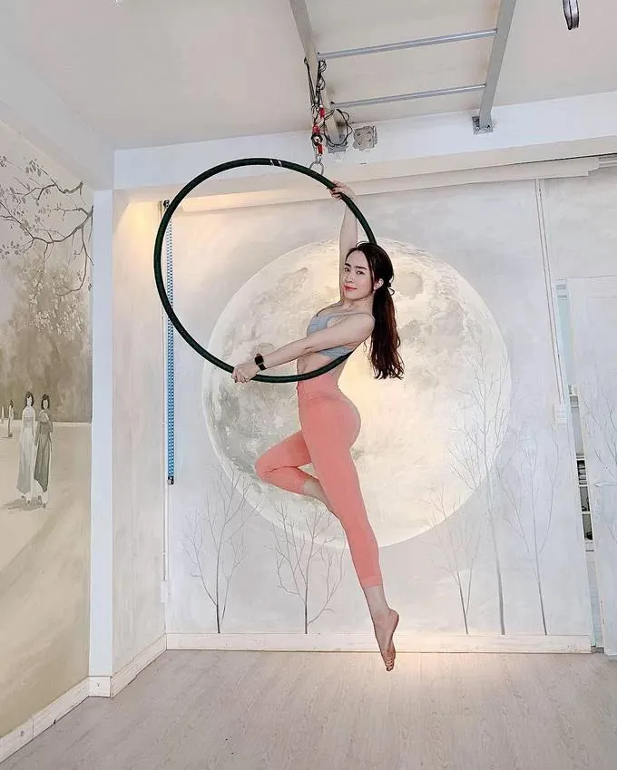 Diễn viên Quỳnh Nga chia sẻ bí quyết gợi cảm và thanh lịch - Ảnh 1. Diễn viên Quỳnh Nga chia sẻ bí quyết gợi cảm và thanh lịch - Ảnh 1.