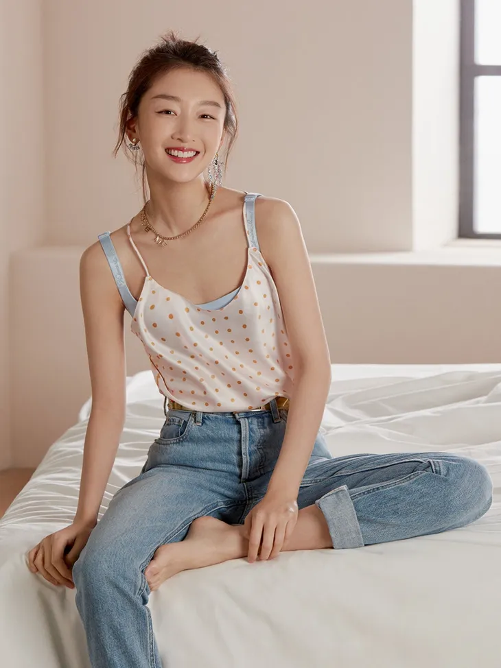 Dương Mịch - Châu Đông Vũ được chọn làm đại diện cho Victorias Secret ở Trung Quốc - Ảnh 3. Dương Mịch - Châu Đông Vũ được chọn làm đại diện cho Victorias Secret ở Trung Quốc - Ảnh 3.