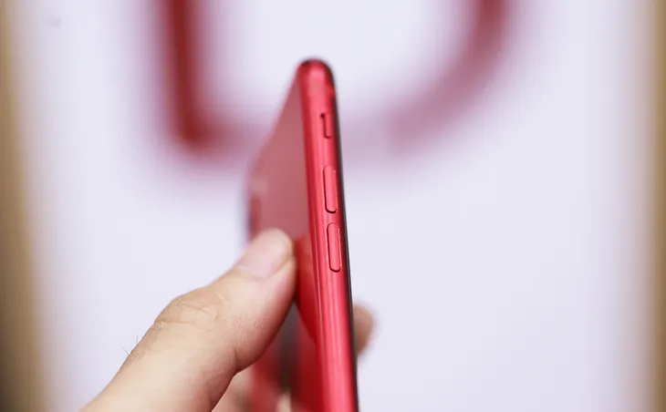 Trên tay iPhone SE 2020 đầu tiên tại Việt Nam, giá từ 12,7 triệu đồng - Ảnh 7.