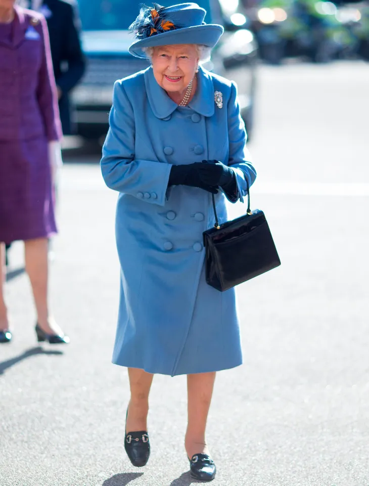Nữ hoàng Anh tự cách ly tại cung điện Windsor - Ảnh 1. Nữ hoàng Anh tự cách ly tại cung điện Windsor - Ảnh 1.