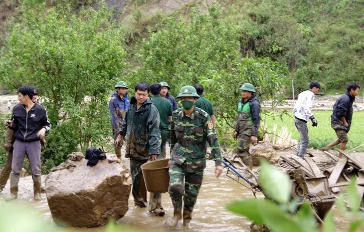 Tìm thấy thi thể bé 3 tuổi ở Lai Châu mất tích do lũ quét - Ảnh 3. Tìm thấy thi thể bé 3 tuổi ở Lai Châu mất tích do lũ quét - Ảnh 3.
