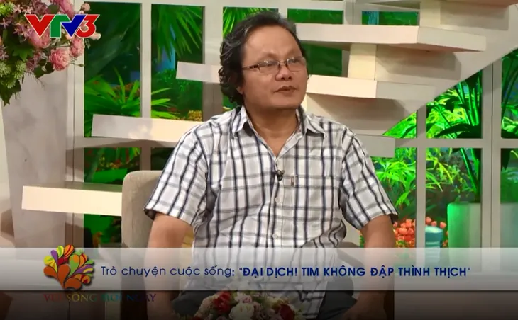 BS Trương Hữu Khanh chia sẻ bí quyết “Mùa dịch! Tim không đập thình thịch” - Ảnh 1. BS Trương Hữu Khanh chia sẻ bí quyết “Mùa dịch! Tim không đập thình thịch” - Ảnh 1.