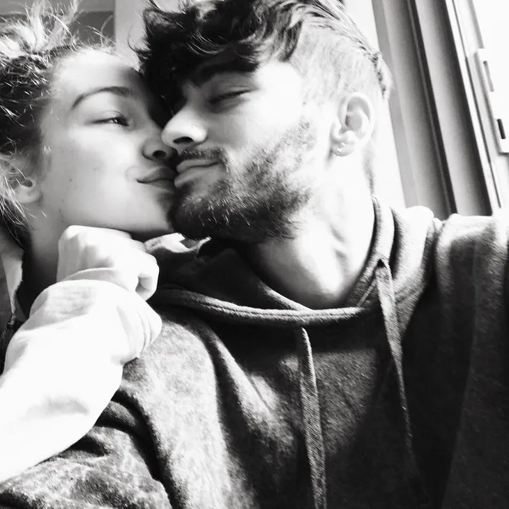 Gigi Hadid sắp làm mẹ! - Ảnh 1. Gigi Hadid sắp làm mẹ! - Ảnh 1.