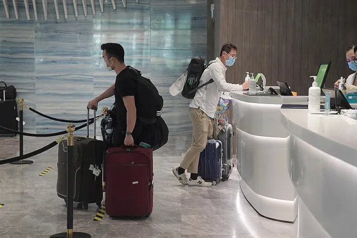 Quỹ đầu tư Singapore hỗ trợ Việt Nam trong công tác điều trị COVID-19 - Ảnh 5. Quỹ đầu tư Singapore hỗ trợ Việt Nam trong công tác điều trị COVID-19 - Ảnh 5.