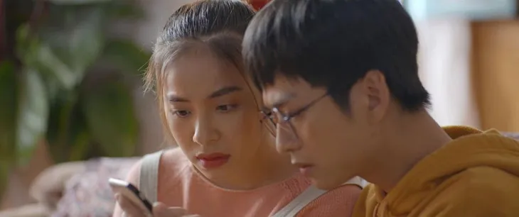 Nhà trọ Balanha - Tập 18: Đây là lý do Nhiên không cấm cản Bách làm trò nhố nhăng nữa - Ảnh 9. Nhà trọ Balanha - Tập 18: Đây là lý do Nhiên không cấm cản Bách làm trò nhố nhăng nữa - Ảnh 9.