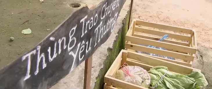 Những ngày không quên - Tập 19: Ấm lòng thùng trao chuyển yêu thương ở làng Yên - Ảnh 1. Những ngày không quên - Tập 19: Ấm lòng thùng trao chuyển yêu thương ở làng Yên - Ảnh 1.