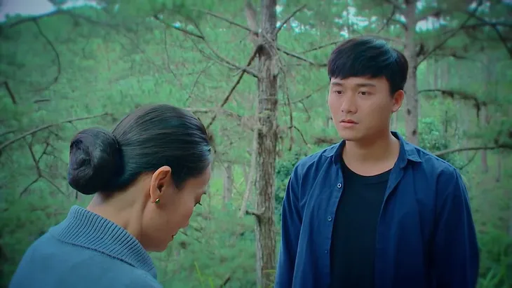Nước mắt loài cỏ dại - Tập 39: Mẹ ruột kể lại toàn bộ sự thật cho Khang - Ảnh 4. Nước mắt loài cỏ dại - Tập 39: Mẹ ruột kể lại toàn bộ sự thật cho Khang - Ảnh 4.