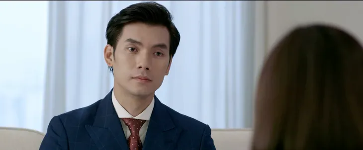 Tình yêu và tham vọng - Tập 5: Bất chấp việc có thể bị Linh đâm sau lưng, Minh vẫn tuyển về Hoàng Thổ - Ảnh 1. Tình yêu và tham vọng - Tập 5: Bất chấp việc có thể bị Linh đâm sau lưng, Minh vẫn tuyển về Hoàng Thổ - Ảnh 1.