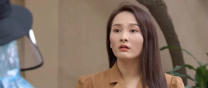 Những ngày không quên - Tập 3: Thư bị cả khu phố tránh như tránh tà chỉ vì tin thất thiệt của cô Xuyến - Ảnh 20. Những ngày không quên - Tập 3: Thư bị cả khu phố tránh như tránh tà chỉ vì tin thất thiệt của cô Xuyến - Ảnh 20.