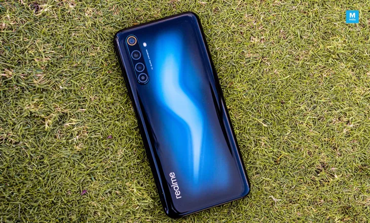 Cận cảnh Realme 6 Pro: Chip Snapdragon 720G, camera trước đục lỗ kép, sạc nhanh VOOC 4.0 - Ảnh 4. Cận cảnh Realme 6 Pro: Chip Snapdragon 720G, camera trước đục lỗ kép, sạc nhanh VOOC 4.0 - Ảnh 4.