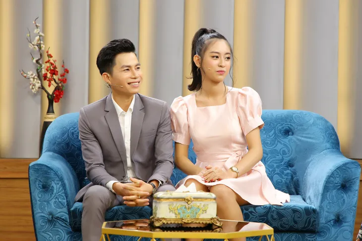 Yêu chênh lệch 14 tuổi, MC Tấn An không ngại nấu ăn, giặt đồ cho người yêu - Ảnh 1. Yêu chênh lệch 14 tuổi, MC Tấn An không ngại nấu ăn, giặt đồ cho người yêu - Ảnh 1.