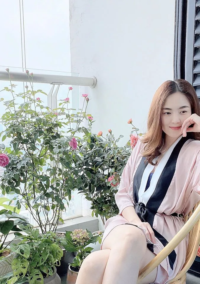 Ban công ngập hoa của các nữ phóng viên, biên tập viên VTV - Ảnh 2. Ban công ngập hoa của các nữ phóng viên, biên tập viên VTV - Ảnh 2.