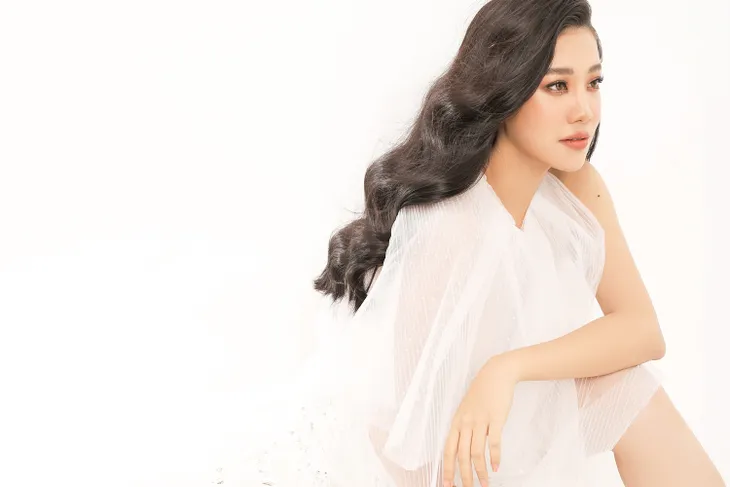 Á hậu Kim Duyên tiết lộ tăng... 10kg - Ảnh 5. Á hậu Kim Duyên tiết lộ tăng... 10kg - Ảnh 5.
