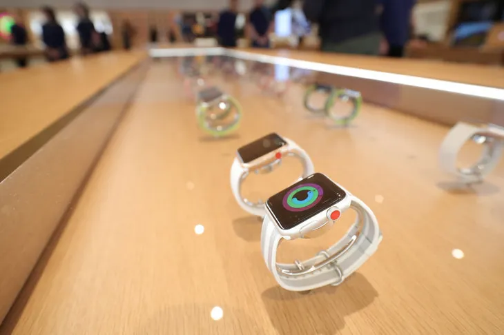 Nhiều cửa hàng Apple tại Mỹ sẽ sớm mở cửa trở lại - Ảnh 1. Nhiều cửa hàng Apple tại Mỹ sẽ sớm mở cửa trở lại - Ảnh 1.