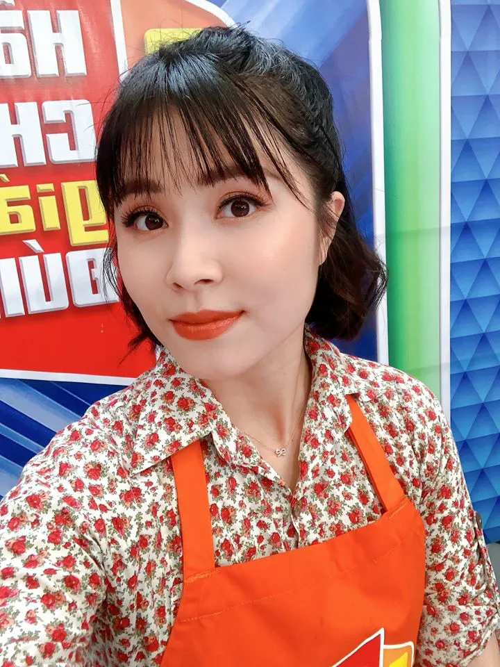 Khi các nữ BTV, MC cắt tóc ngắn nhưng vẫn rất xinh đẹp và cuốn hút - Ảnh 17. Khi các nữ BTV, MC cắt tóc ngắn nhưng vẫn rất xinh đẹp và cuốn hút - Ảnh 17.