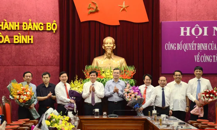 Điều động, bổ nhiệm nhân sự 6 tỉnh thành - Ảnh 6. Điều động, bổ nhiệm nhân sự 6 tỉnh thành - Ảnh 6.