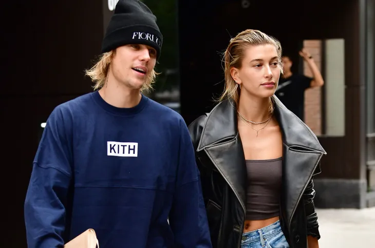 Vợ Justin Bieber mệt mỏi vì bị so sánh với tình cũ của chồng - Ảnh 1. Vợ Justin Bieber mệt mỏi vì bị so sánh với tình cũ của chồng - Ảnh 1.