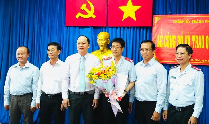 Điều động, bổ nhiệm nhân sự 6 tỉnh thành - Ảnh 4. Điều động, bổ nhiệm nhân sự 6 tỉnh thành - Ảnh 4.