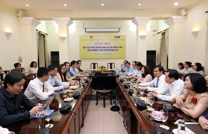 Bộ LĐ-TB&XH và VTV Digital ký kết hợp tác tuyên truyền về an sinh xã hội - Ảnh 2. Bộ LĐ-TB&XH và VTV Digital ký kết hợp tác tuyên truyền về an sinh xã hội - Ảnh 2.