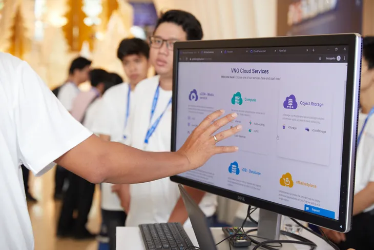 Vietnam Online Hackathon - Xây dựng giải pháp chuyển đổi số hậu COVID-19 - Ảnh 1. Vietnam Online Hackathon - Xây dựng giải pháp chuyển đổi số hậu COVID-19 - Ảnh 1.