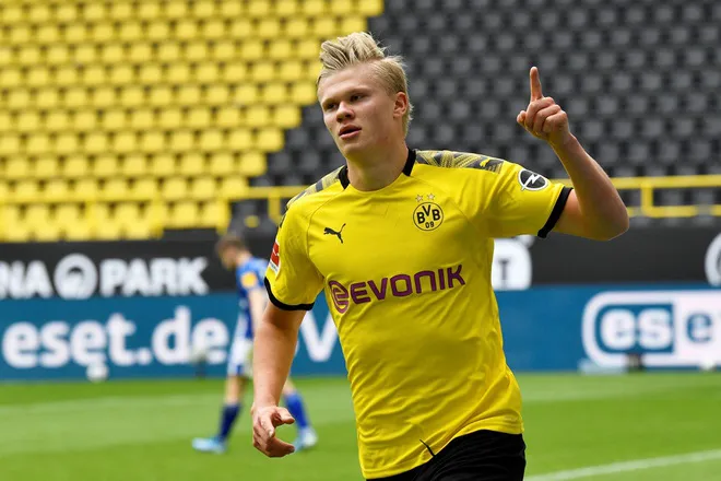 2020_05_16T141324Z_829128724_RC2QPG91LGQD_RTRMADP_3_SOCCER_GERMANY_DOR_S04_REPORT 2020_05_16T141324Z_829128724_RC2QPG91LGQD_RTRMADP_3_SOCCER_GERMANY_DOR_S04_REPORT