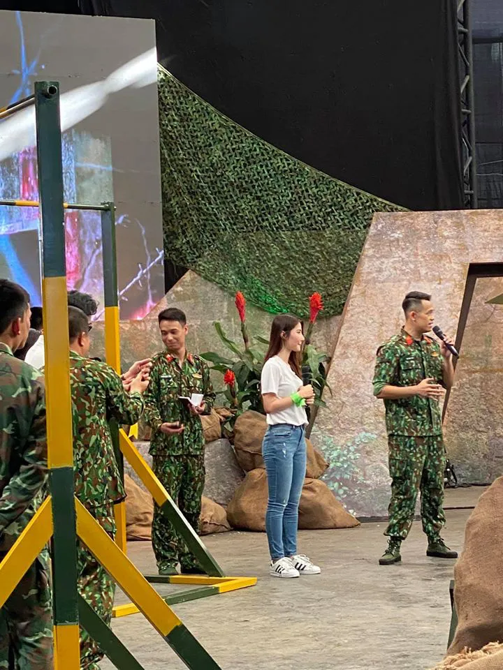 Dàn sao Tình yêu và tham vọng, Nhà trọ Balanha bất ngờ đến Chiến sĩ 2020 - Ảnh 5. Dàn sao Tình yêu và tham vọng, Nhà trọ Balanha bất ngờ đến Chiến sĩ 2020 - Ảnh 5.