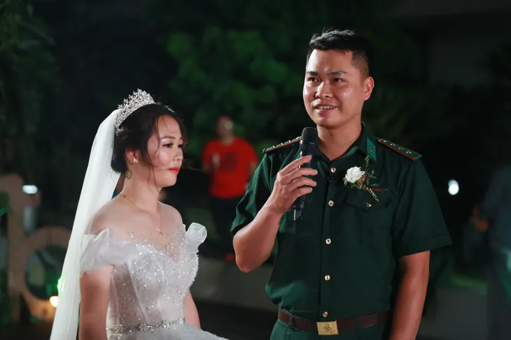 Điều ước thứ 7: Đám cưới đặc biệt của người chiến sĩ giữa mùa dịch COVID-19 - Ảnh 10. Điều ước thứ 7: Đám cưới đặc biệt của người chiến sĩ giữa mùa dịch COVID-19 - Ảnh 10.