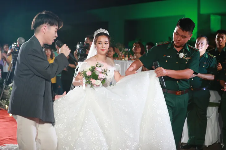 Đức Phúc mang món quà bất ngờ đến Điều ước thứ 7 - Ảnh 1. Đức Phúc mang món quà bất ngờ đến Điều ước thứ 7 - Ảnh 1.