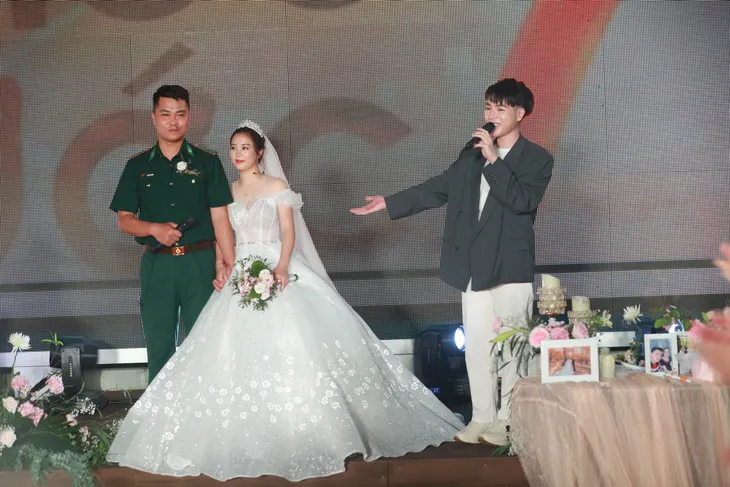 Đức Phúc mang món quà bất ngờ đến Điều ước thứ 7 - Ảnh 4. Đức Phúc mang món quà bất ngờ đến Điều ước thứ 7 - Ảnh 4.