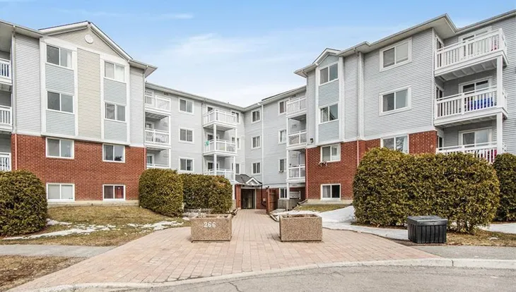 Doanh số bán nhà tại Canada xuống mức thấp nhất kể từ năm 1984 - Ảnh 1. Doanh số bán nhà tại Canada xuống mức thấp nhất kể từ năm 1984 - Ảnh 1.