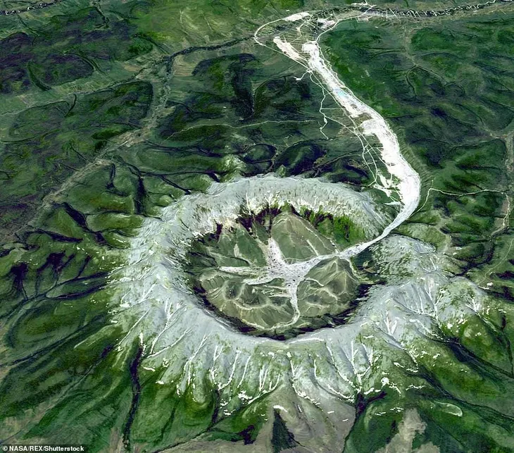 Khám phá bí ẩn “Núi kho báu tại Siberia - Ảnh 3. Khám phá bí ẩn “Núi kho báu tại Siberia - Ảnh 3.
