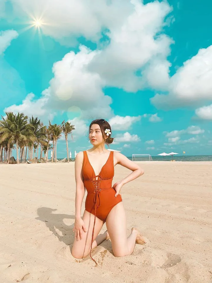 Hình ảnh hiếm có trong phim Việt khi các nữ diễn viên diện bikini - Ảnh 13. Hình ảnh hiếm có trong phim Việt khi các nữ diễn viên diện bikini - Ảnh 13.