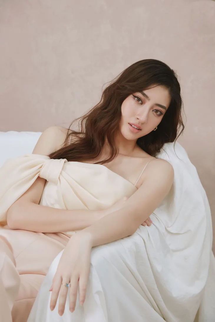 Sau Miss World, Lương Thùy Linh tiếp tục đi thi Miss International 2020? - Ảnh 1. Sau Miss World, Lương Thùy Linh tiếp tục đi thi Miss International 2020? - Ảnh 1.